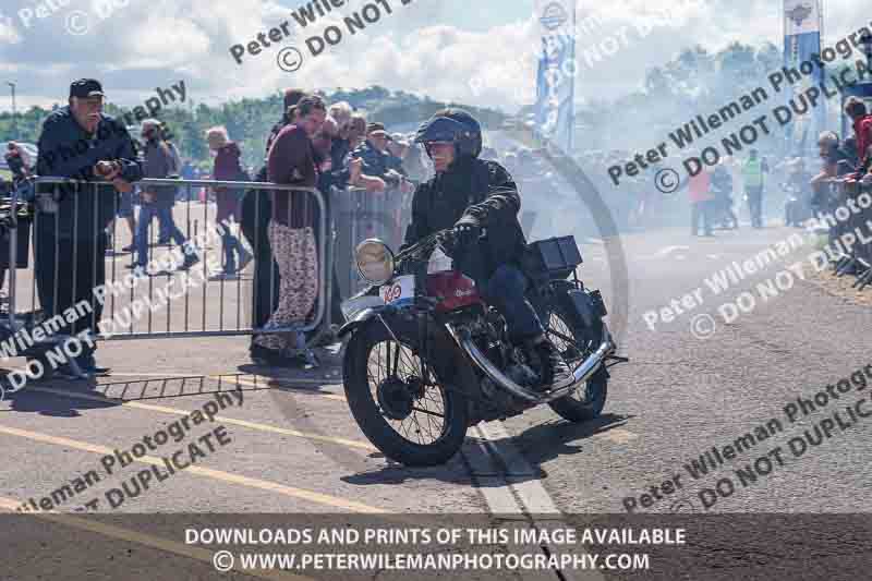 Vintage motorcycle club;eventdigitalimages;no limits trackdays;peter wileman photography;vintage motocycles;vmcc banbury run photographs